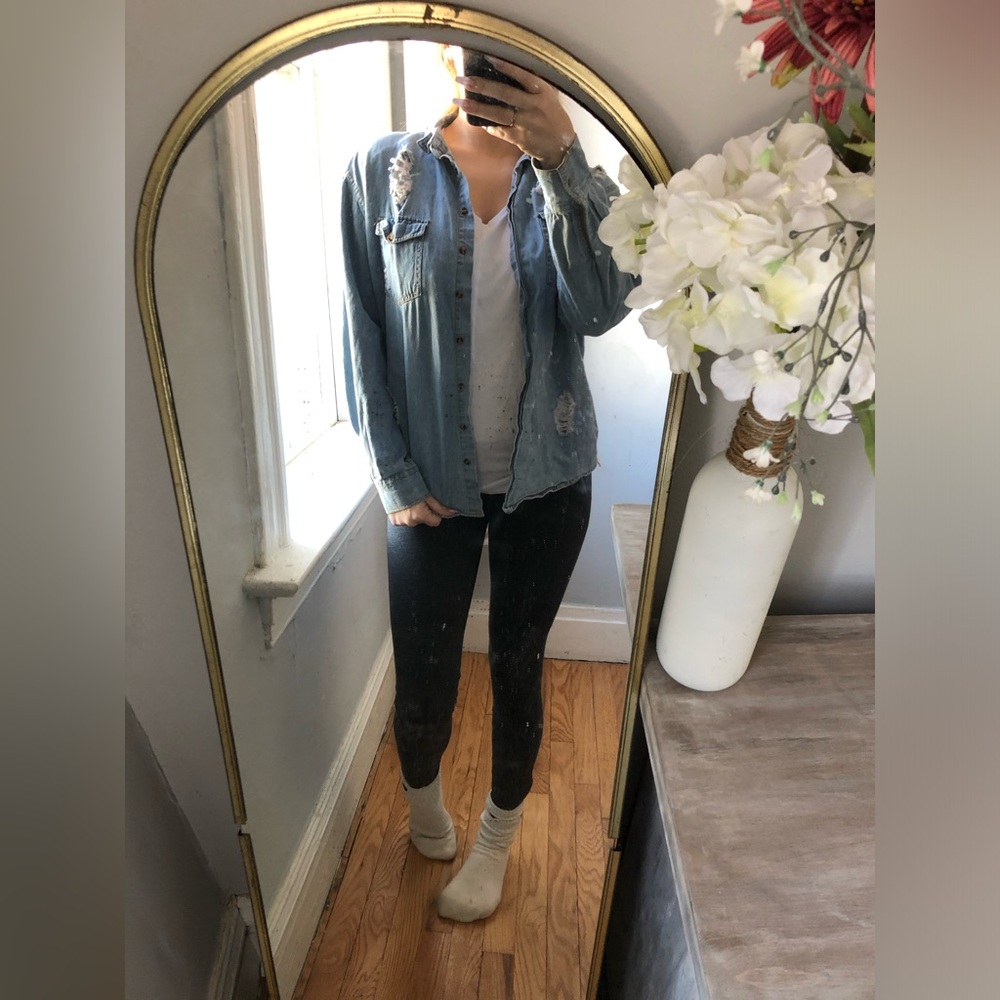 Women’s Jean denim shirt jacket distressed button up - Picture 4 of 11
